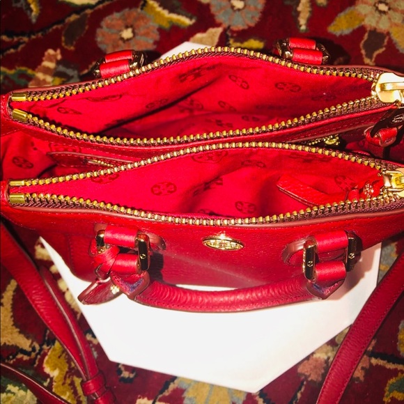 Tory Burch - Picture 2 of 5